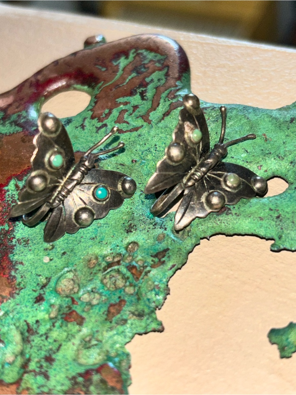 Vintage Taxco Mexican Sterling Silver and Turquoise Earrings 🦋 - Picture 6 of 6